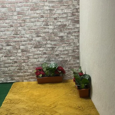 Friends Corner 아파트